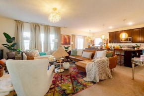 Luxury Beautiful Spacious Retreat Getaway